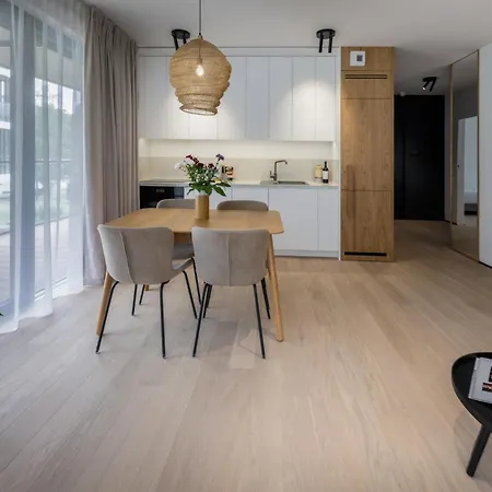 شقة فندقية Na Polwyspie Wydma&las 4*